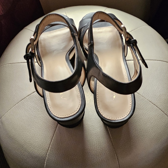 Aldo Women's Woevia size 8.5Wedge Sandals Black Leather Espadrille Wedge Strappy - Picture 4 of 8